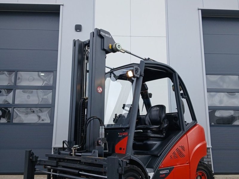 Frontstapler типа Linde H35D-02, Gebrauchtmaschine в Swifterbant (Фотография 1)