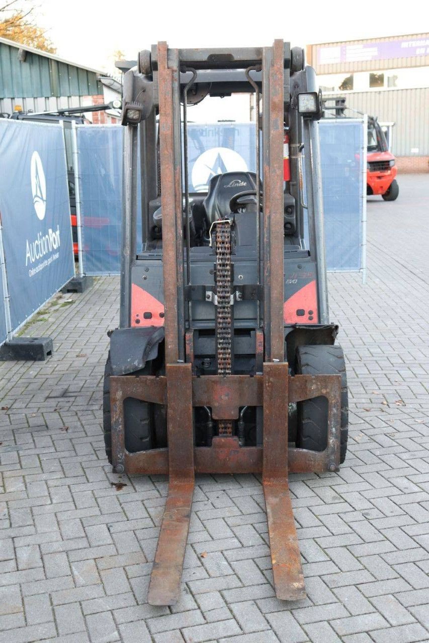 Frontstapler tip Linde H35D, Gebrauchtmaschine in Antwerpen (Poză 9)