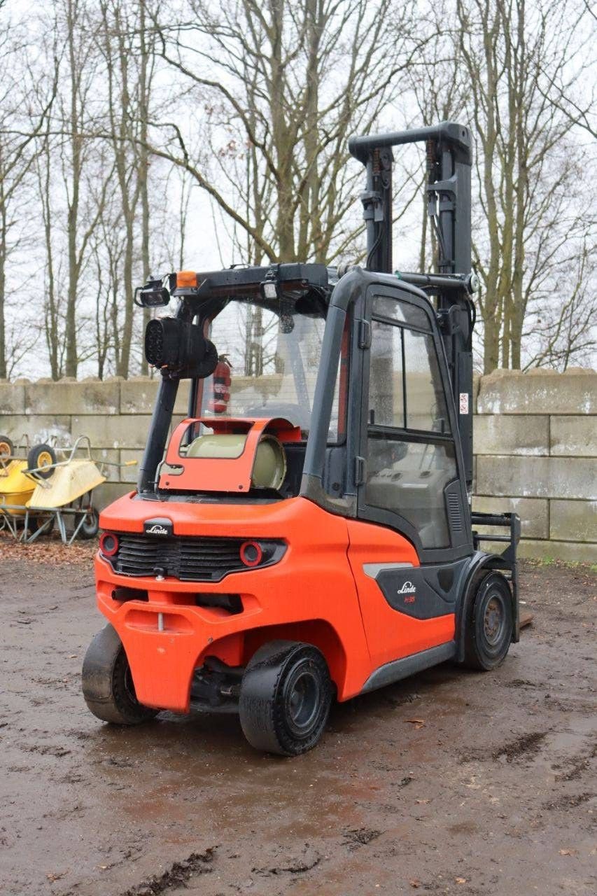 Frontstapler typu Linde H35T-01, Gebrauchtmaschine v Antwerpen (Obrázek 7)