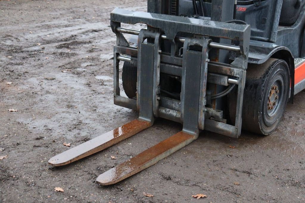 Frontstapler typu Linde H35T-01, Gebrauchtmaschine v Antwerpen (Obrázek 11)