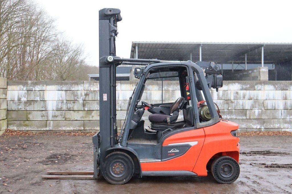 Frontstapler typu Linde H35T-01, Gebrauchtmaschine v Antwerpen (Obrázek 2)