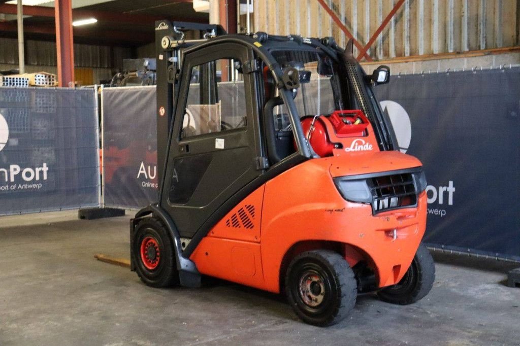 Frontstapler типа Linde H35T-01, Gebrauchtmaschine в Antwerpen (Фотография 3)