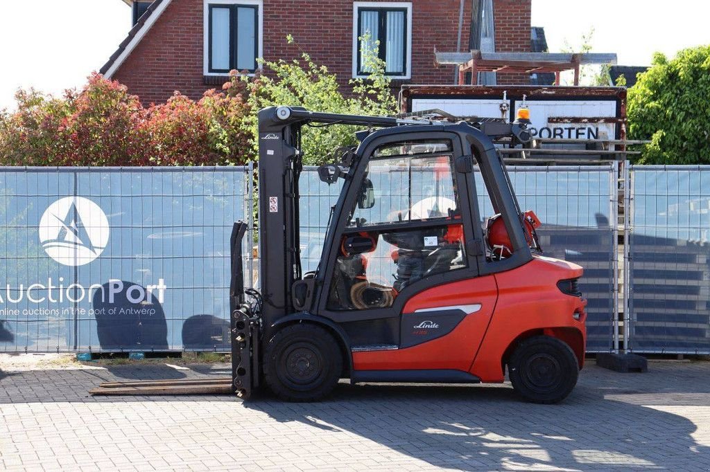 Frontstapler του τύπου Linde H35T-01, Gebrauchtmaschine σε Antwerpen (Φωτογραφία 2)