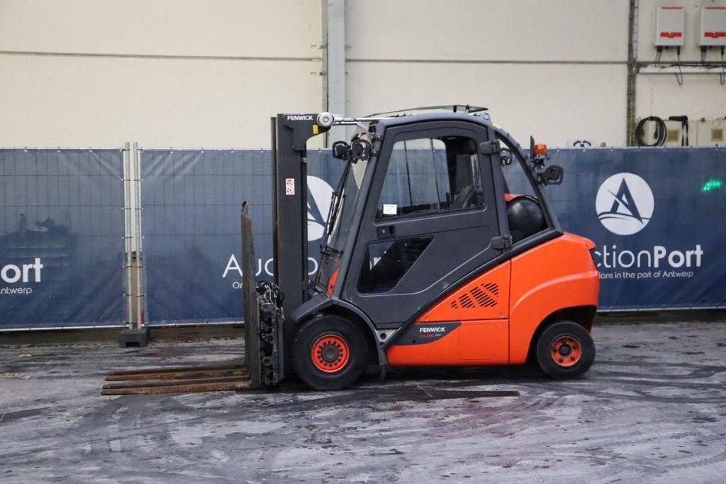 Frontstapler van het type Linde H35T-02, Gebrauchtmaschine in Antwerpen (Foto 1)