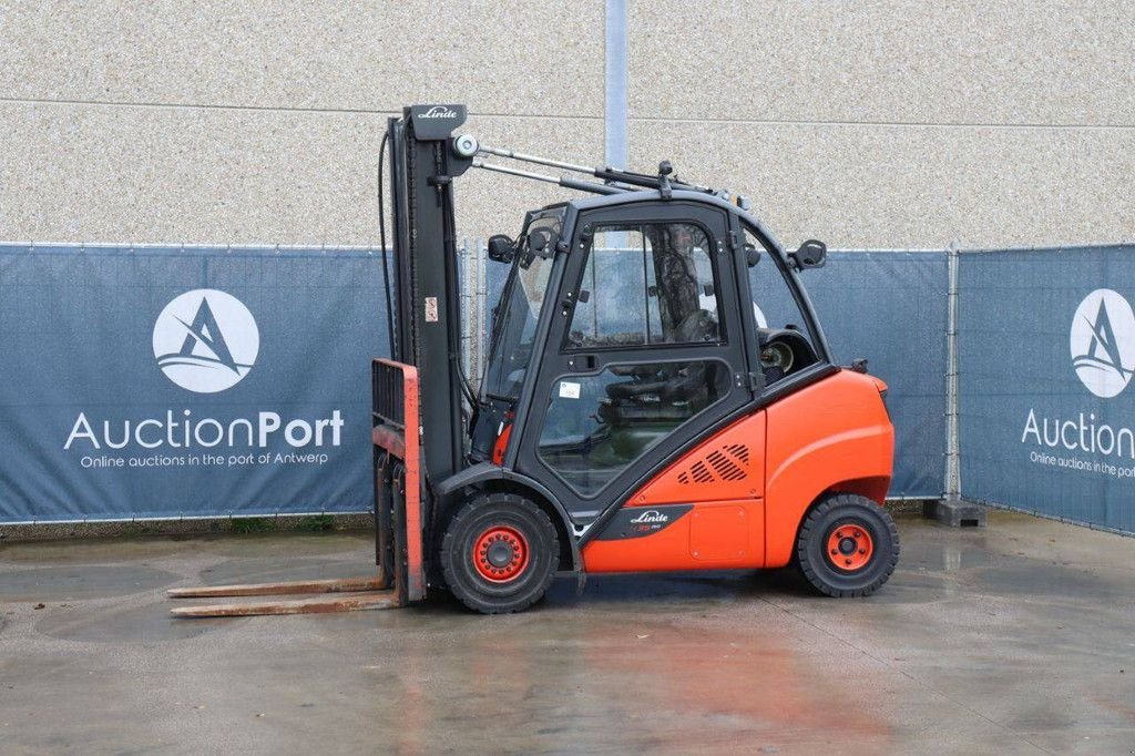 Frontstapler типа Linde H35T-02, Gebrauchtmaschine в Antwerpen (Фотография 1)
