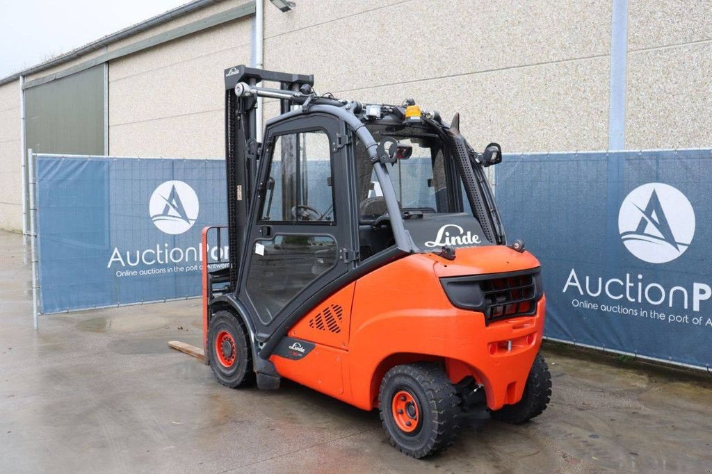 Frontstapler типа Linde H35T-02, Gebrauchtmaschine в Antwerpen (Фотография 4)