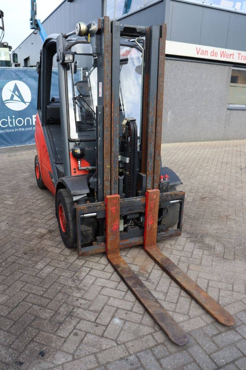 Frontstapler Türe ait Linde H35T-02, Gebrauchtmaschine içinde Antwerpen (resim 8)