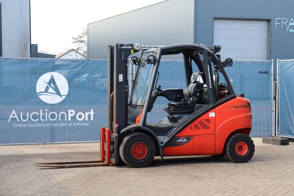 Frontstapler of the type Linde H35T-02, Gebrauchtmaschine in Antwerpen (Picture 10)