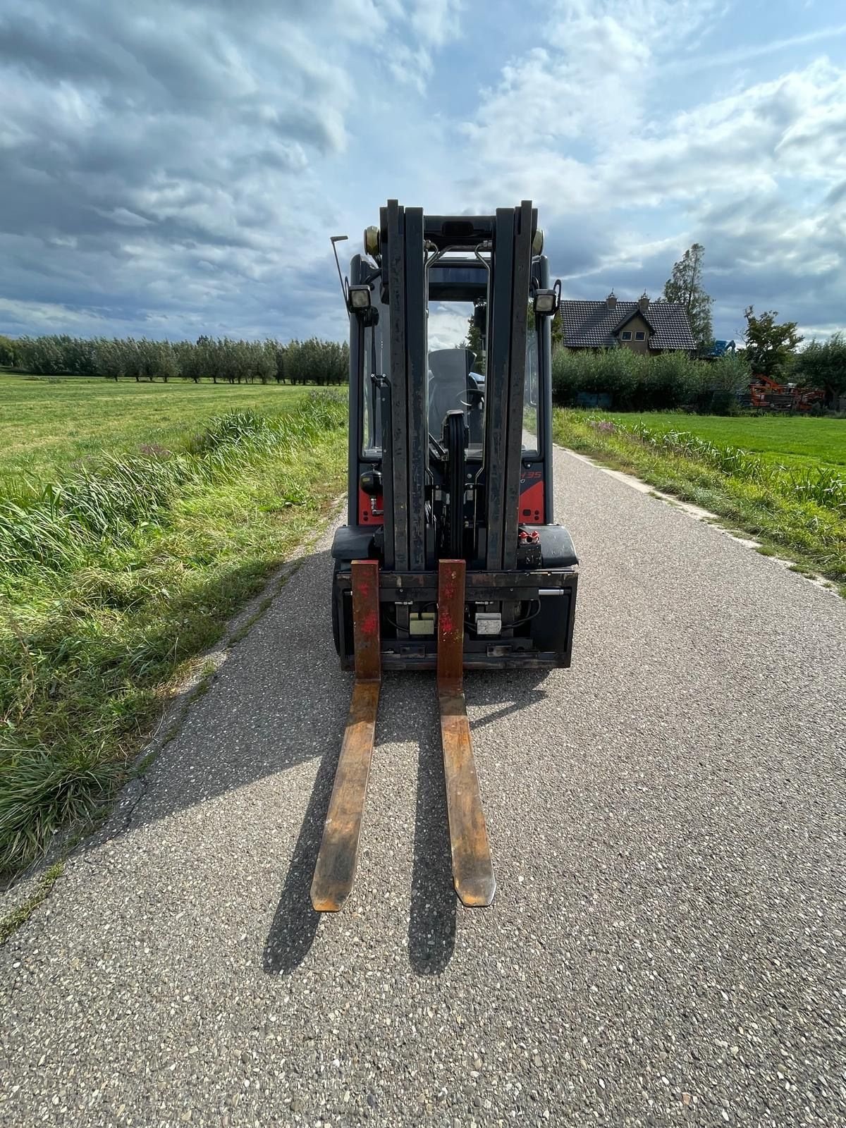 Frontstapler of the type Linde H35T, Gebrauchtmaschine in Giessenburg (Picture 2)