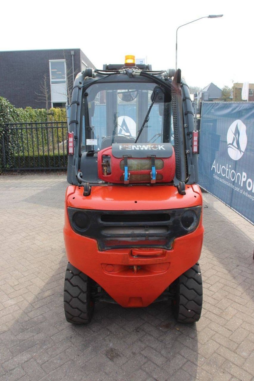 Frontstapler typu Linde H3OT-01, Gebrauchtmaschine v Antwerpen (Obrázok 4)