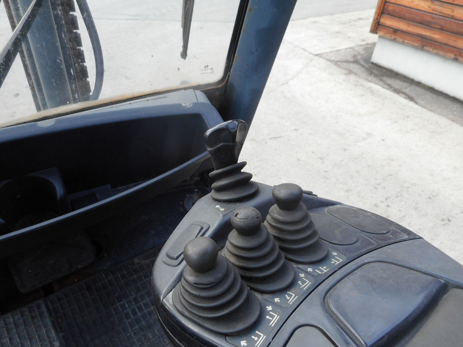 Frontstapler des Typs Linde H40D-02 EVO ( NEUE GABELN ), Gebrauchtmaschine in St. Nikolai ob Draßling (Bild 8)