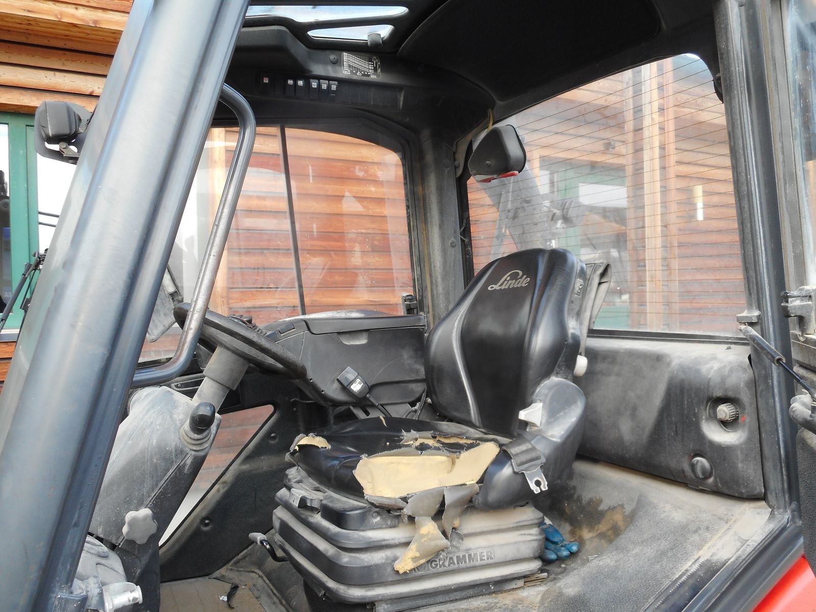 Frontstapler des Typs Linde H40D-02 mit Zwillingsreifen + SS + Kabine, Gebrauchtmaschine in St. Nikolai ob Draßling (Bild 5)