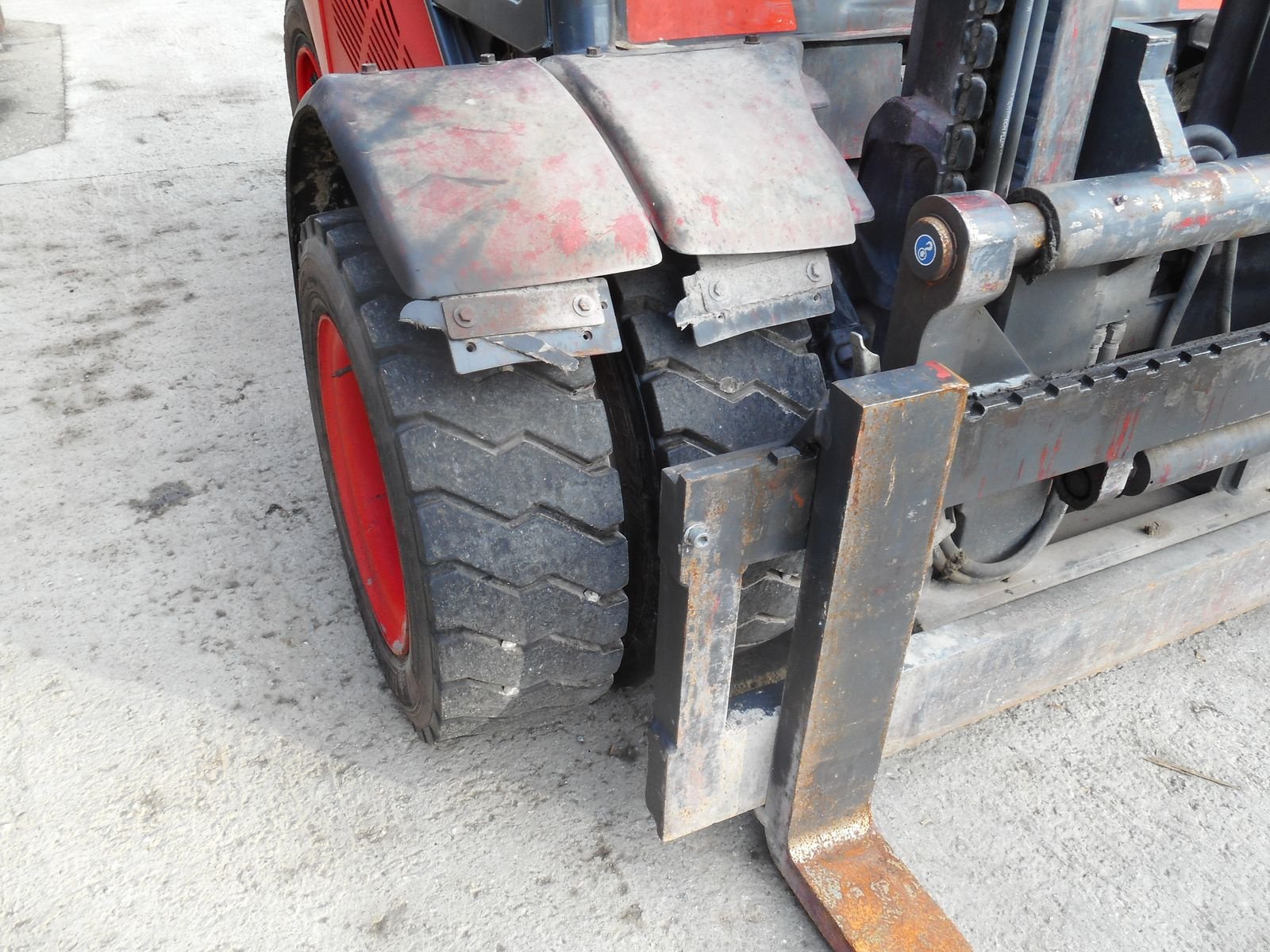 Frontstapler des Typs Linde H40D-02 mit Zwillingsreifen + SS + Kabine, Gebrauchtmaschine in St. Nikolai ob Draßling (Bild 11)