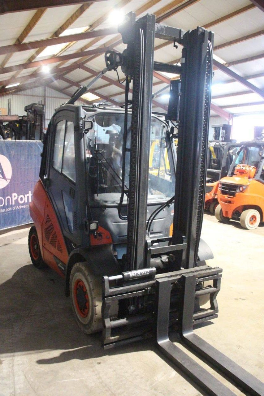 Frontstapler des Typs Linde H50T-02/600, Gebrauchtmaschine in Antwerpen (Bild 7)