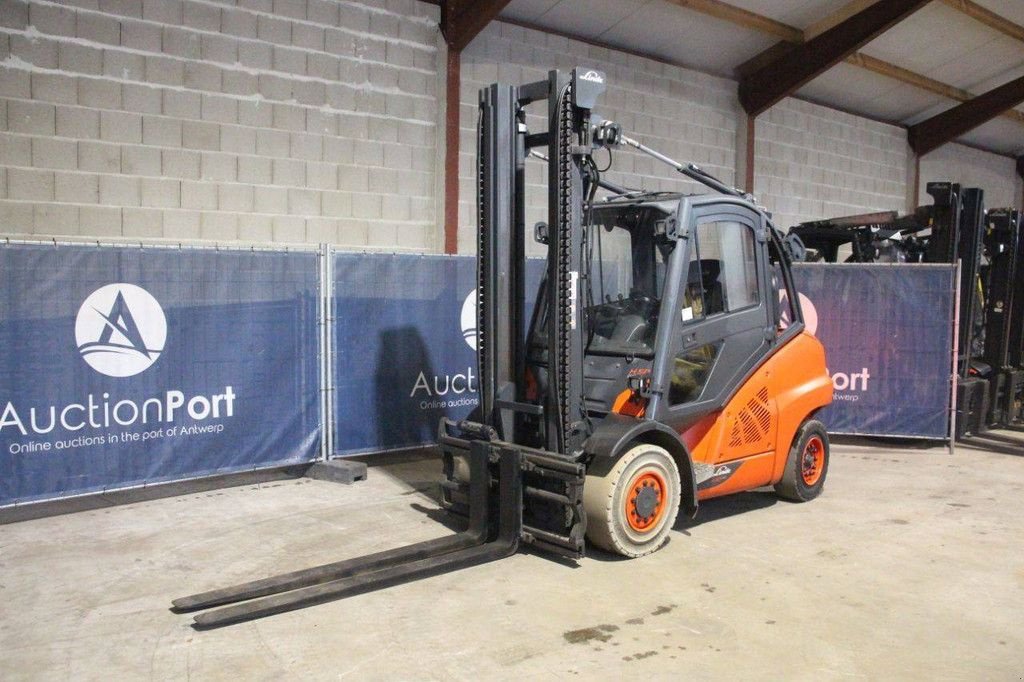 Frontstapler des Typs Linde H50T-02/600, Gebrauchtmaschine in Antwerpen (Bild 9)