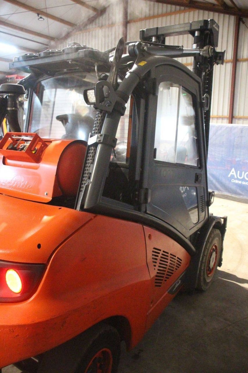 Frontstapler des Typs Linde H50T-02/600, Gebrauchtmaschine in Antwerpen (Bild 5)