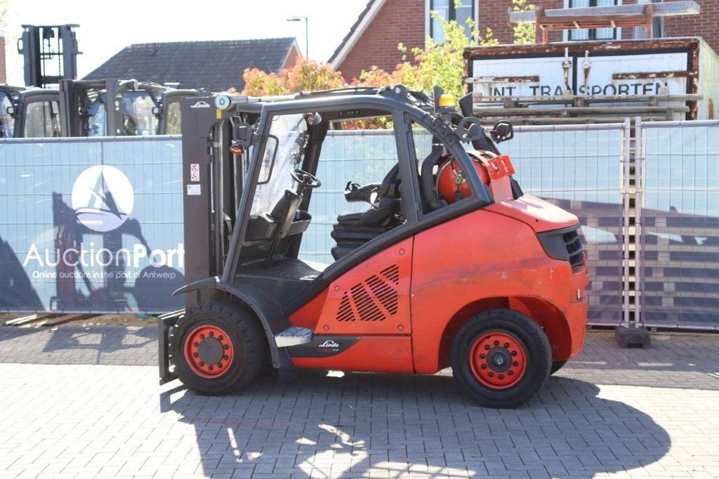 Frontstapler Türe ait Linde H50T-02, Gebrauchtmaschine içinde Antwerpen (resim 3)