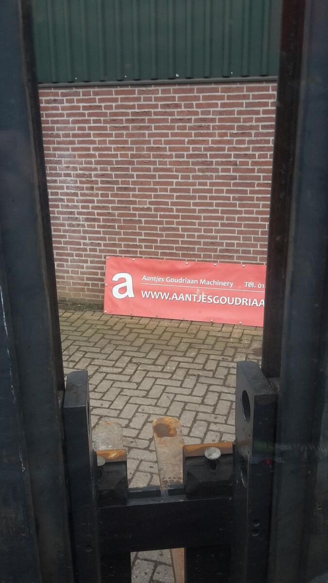 Frontstapler des Typs Linde heftruck, Gebrauchtmaschine in Goudriaan (Bild 9)