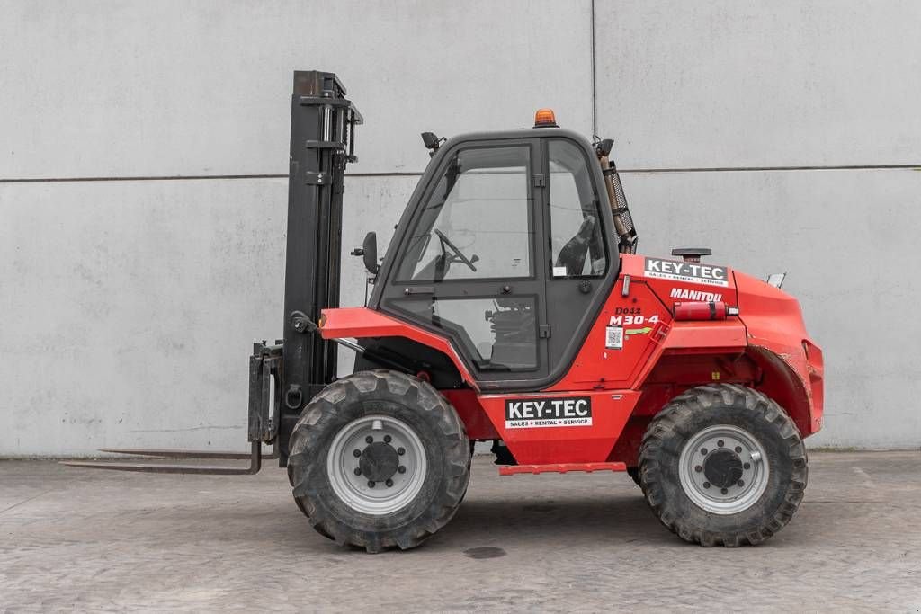 Frontstapler del tipo Manitou M 30-4, Gebrauchtmaschine In Moerbeke (Immagine 4)
