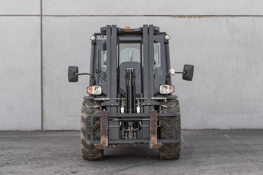 Frontstapler of the type Manitou MC 25-4, Gebrauchtmaschine in Moerbeke (Picture 2)