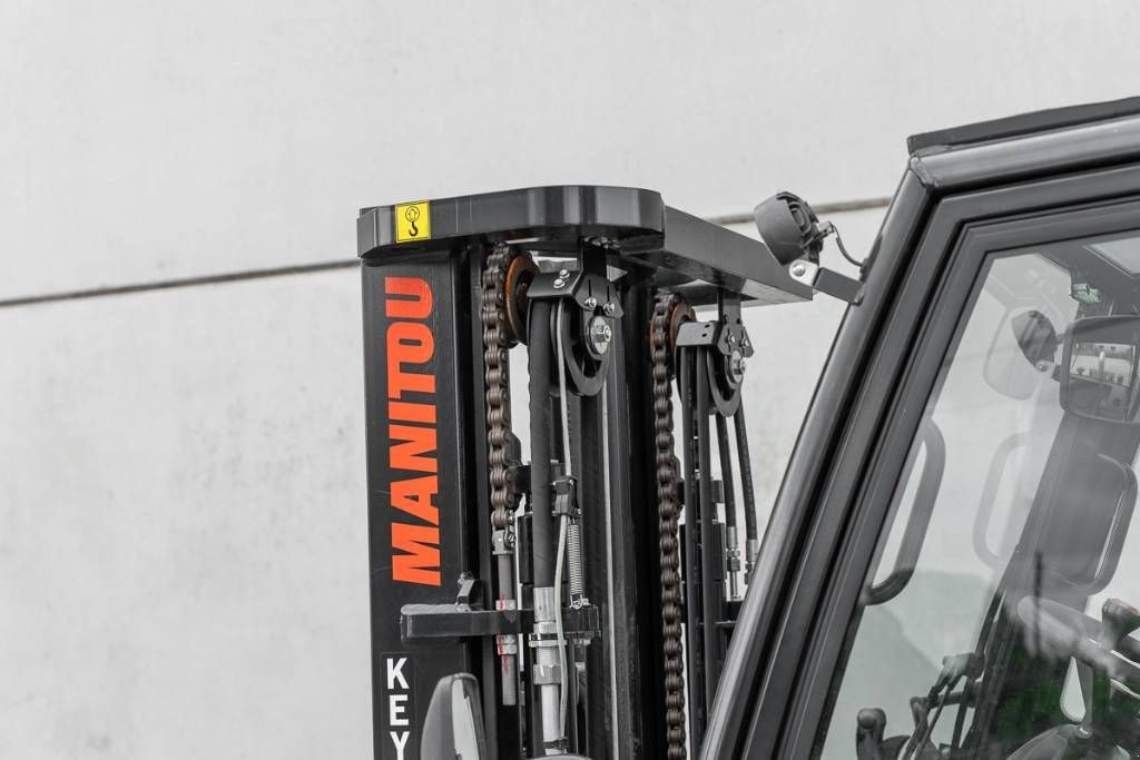 Frontstapler des Typs Manitou MC 30-4, Gebrauchtmaschine in Moerbeke (Bild 9)