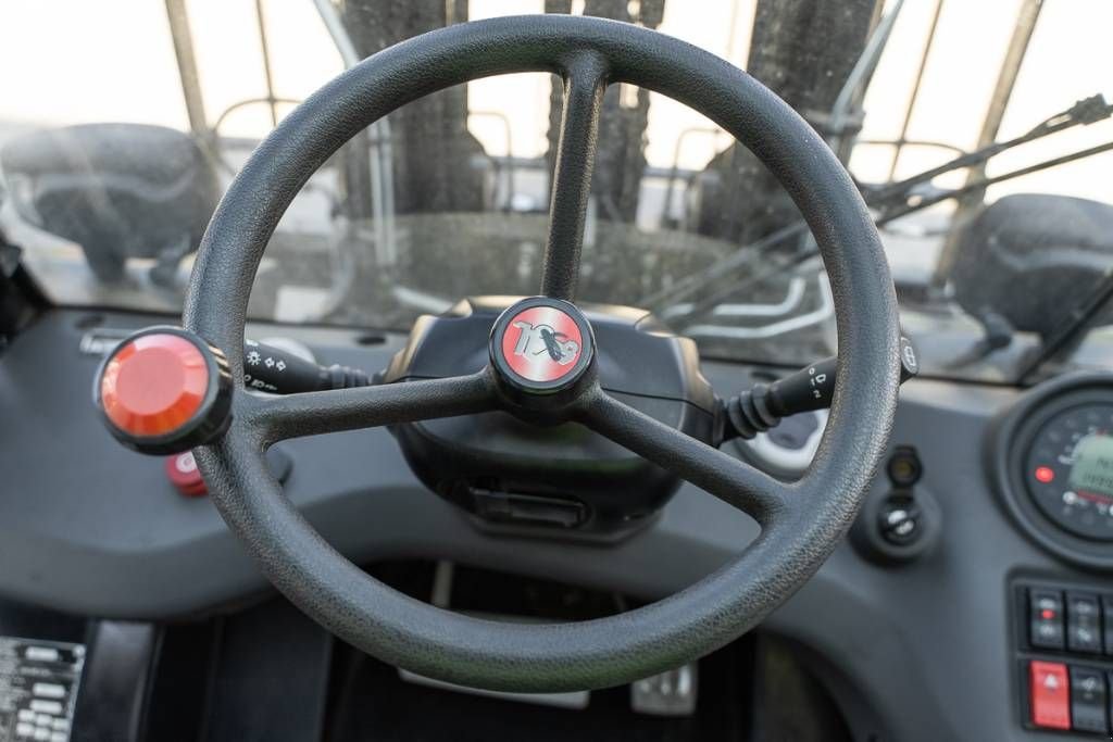 Frontstapler a típus Manitou MC 30-4, Gebrauchtmaschine ekkor: Moerbeke (Kép 8)