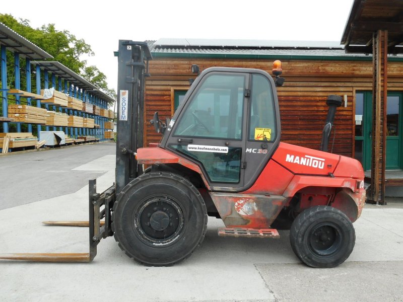 Frontstapler typu Manitou MC30 Geländestapler, Gebrauchtmaschine v St. Nikolai ob Draßling (Obrázok 1)