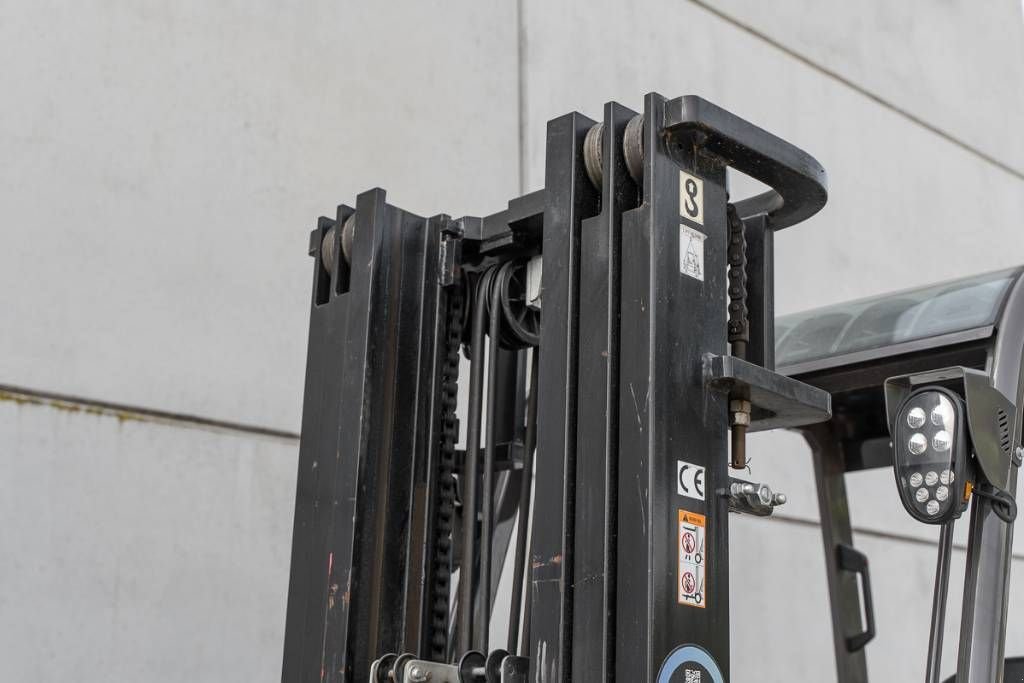 Frontstapler typu Manitou ME 430, Gebrauchtmaschine v Moerbeke (Obrázek 9)