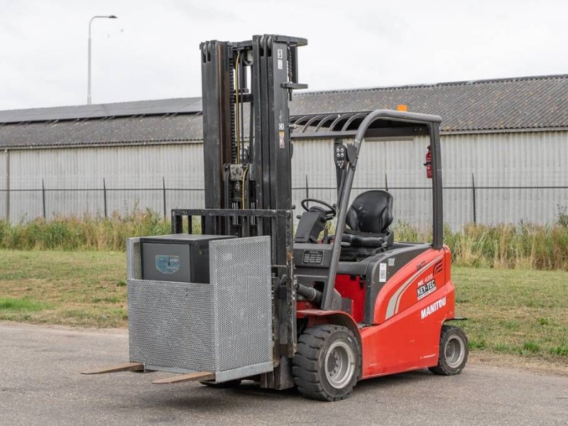Frontstapler tipa Manitou ME 435, Gebrauchtmaschine u Moerbeke (Slika 1)