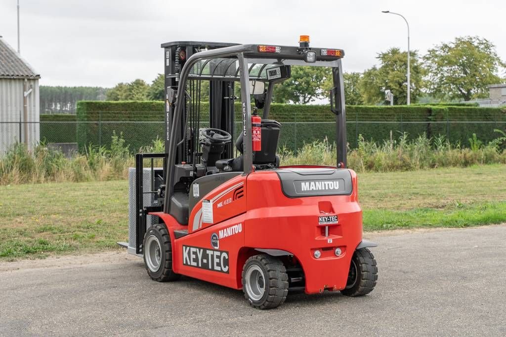 Frontstapler des Typs Manitou ME 435, Neumaschine in Moerbeke (Bild 8)