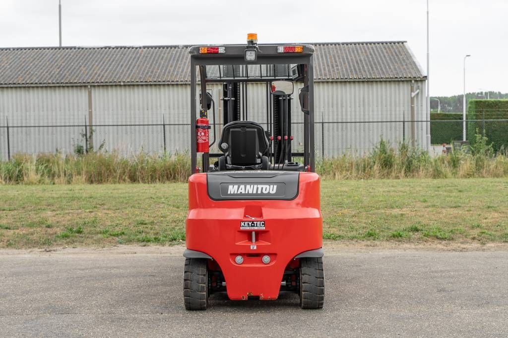 Frontstapler des Typs Manitou ME 435, Neumaschine in Moerbeke (Bild 7)
