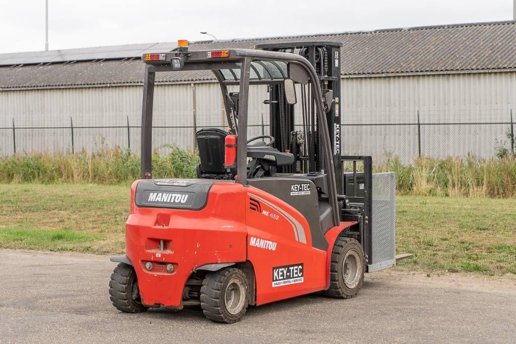 Frontstapler tip Manitou ME 435, Gebrauchtmaschine in Moerbeke (Poză 5)