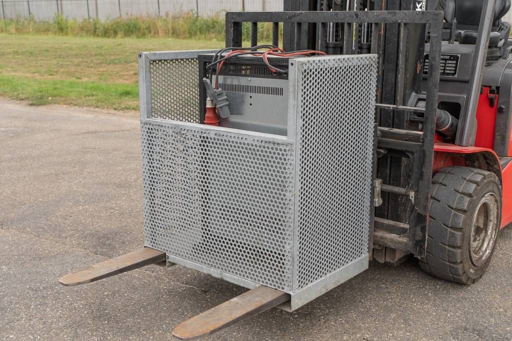 Frontstapler tip Manitou ME 435, Gebrauchtmaschine in Moerbeke (Poză 9)