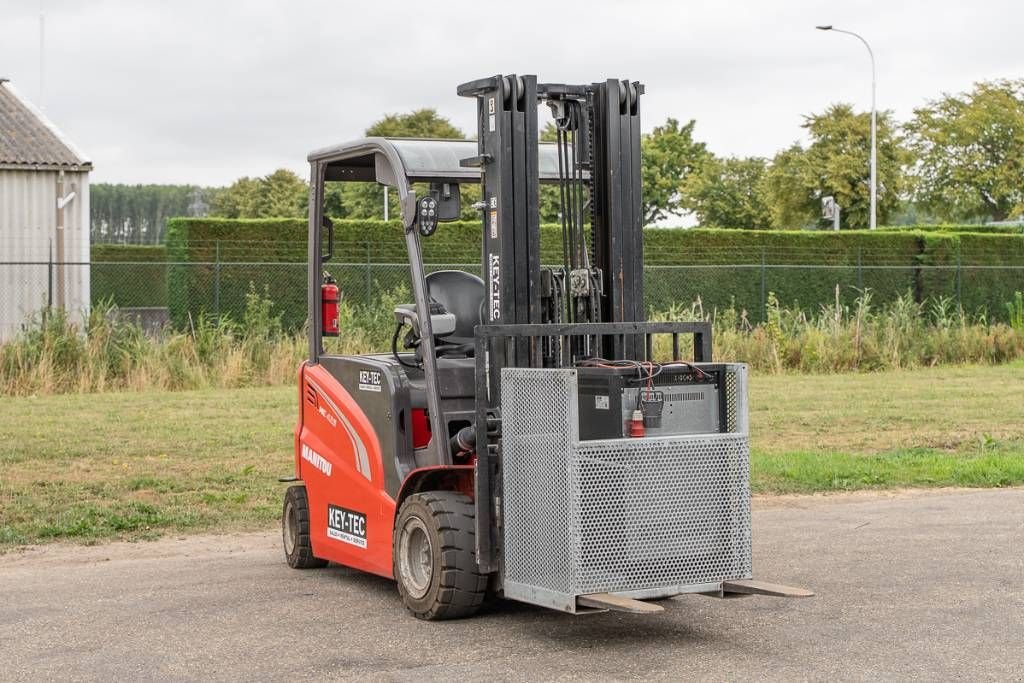 Frontstapler tip Manitou ME 435, Gebrauchtmaschine in Moerbeke (Poză 3)
