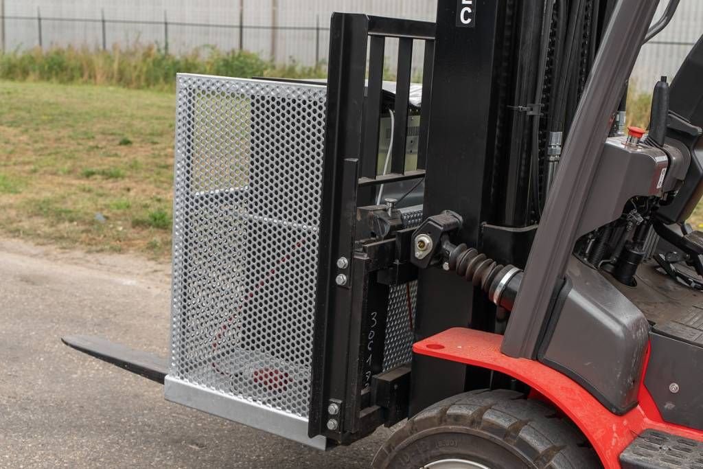 Frontstapler of the type Manitou ME 435, Neumaschine in Moerbeke (Picture 10)