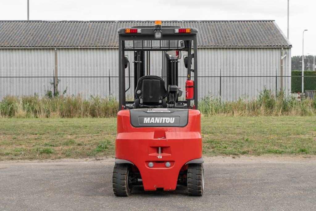 Frontstapler del tipo Manitou ME 435, Neumaschine In Moerbeke (Immagine 7)