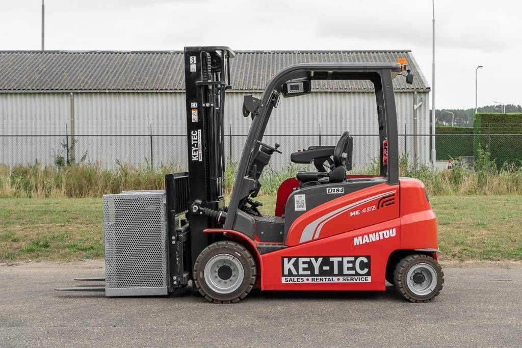 Frontstapler del tipo Manitou ME 435, Neumaschine In Moerbeke (Immagine 4)