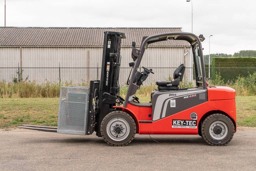 Frontstapler des Typs Manitou ME 450, Neumaschine in Moerbeke (Bild 4)