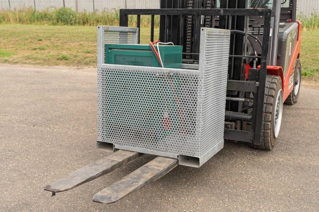 Frontstapler des Typs Manitou ME 450, Neumaschine in Moerbeke (Bild 9)