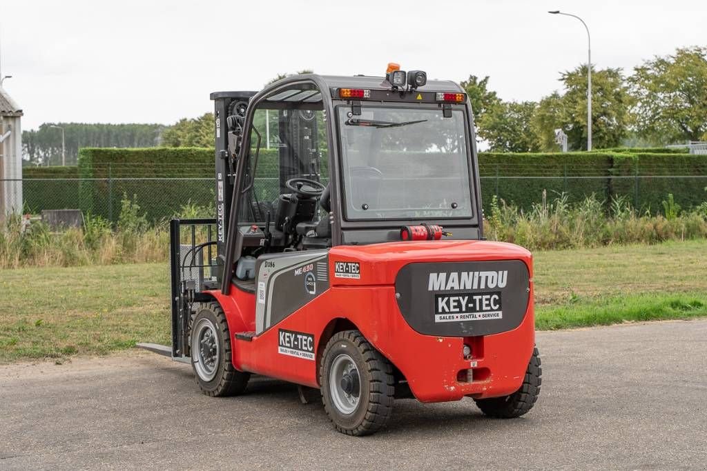 Frontstapler of the type Manitou ME 450, Neumaschine in Moerbeke (Picture 8)