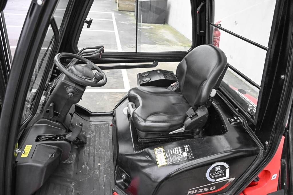 Frontstapler a típus Manitou MI 25 D, Gebrauchtmaschine ekkor: Moerbeke (Kép 10)