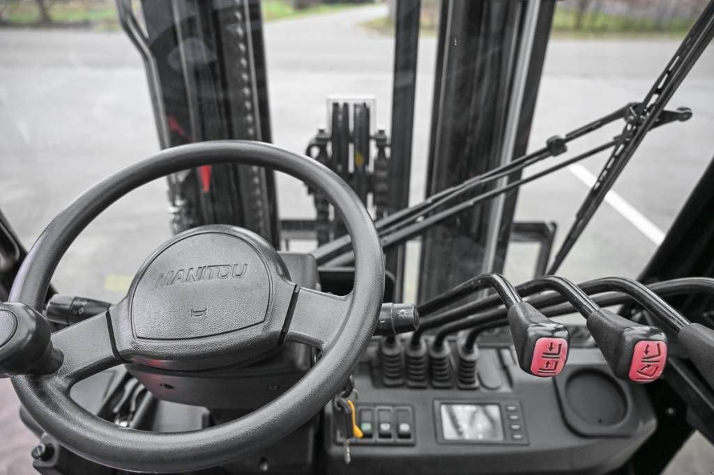 Frontstapler a típus Manitou MI 25 D, Gebrauchtmaschine ekkor: Moerbeke (Kép 11)