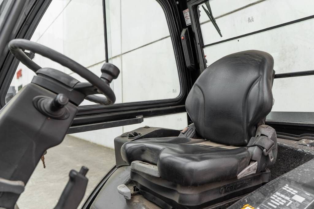 Frontstapler des Typs Manitou MI 25 D, Gebrauchtmaschine in Moerbeke (Bild 8)