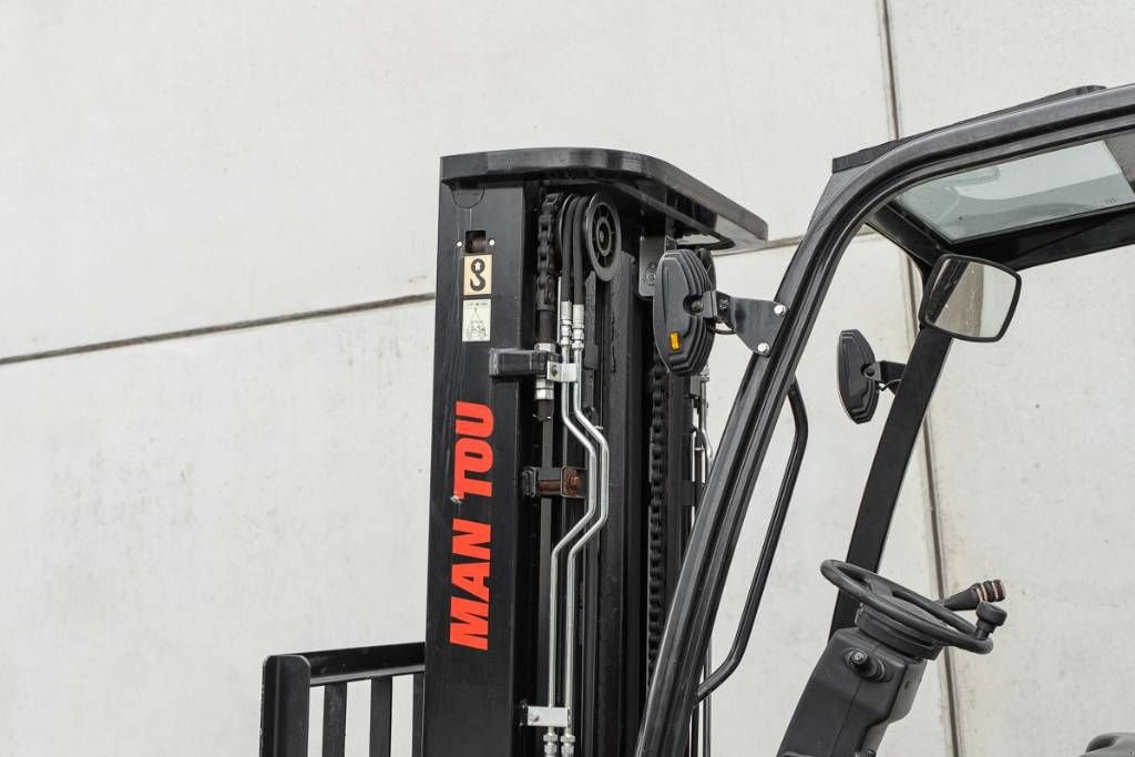 Frontstapler του τύπου Manitou MI 25 D, Gebrauchtmaschine σε Moerbeke (Φωτογραφία 9)