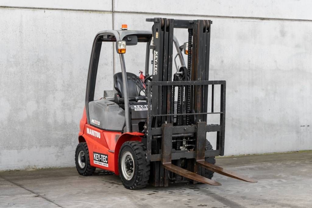 Frontstapler typu Manitou MI 25 D, Gebrauchtmaschine v Moerbeke (Obrázek 3)