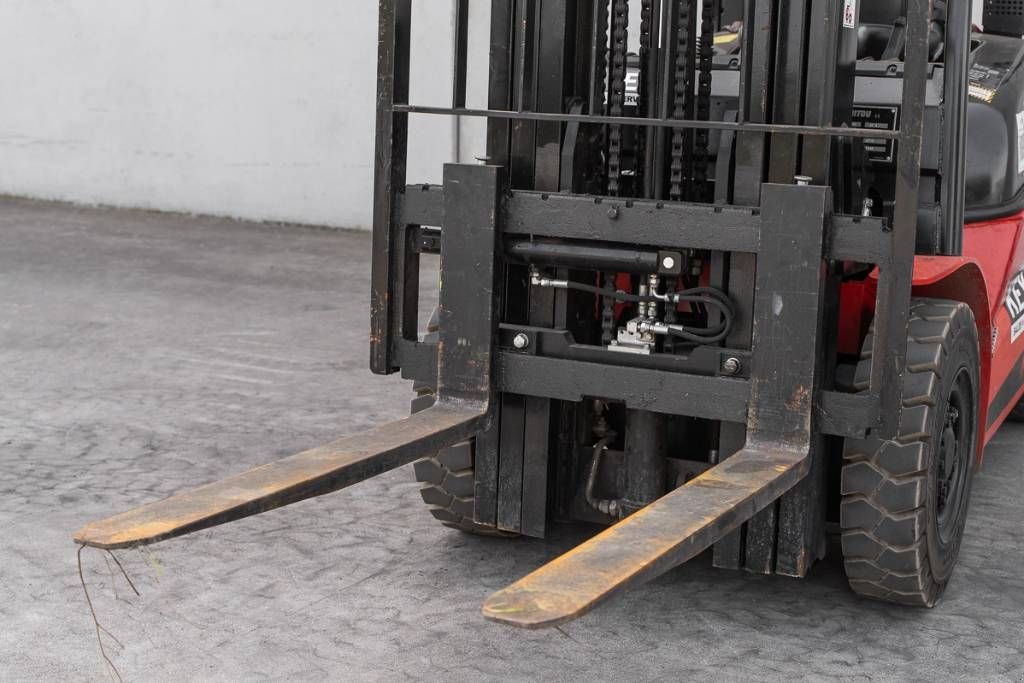 Frontstapler del tipo Manitou MI 25 D, Gebrauchtmaschine en Moerbeke (Imagen 10)