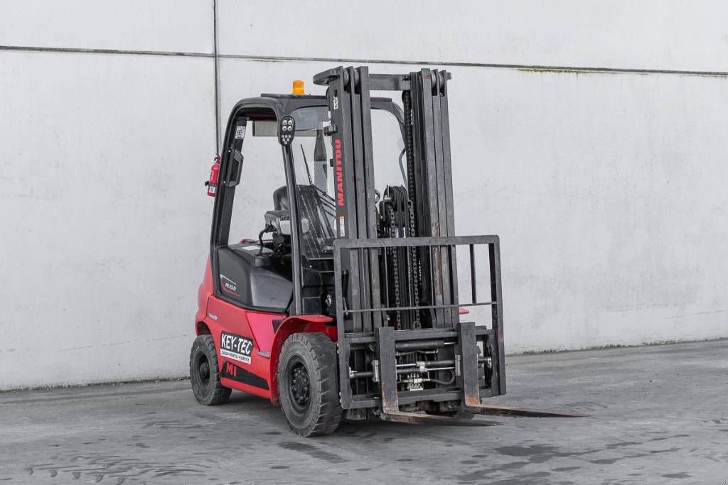 Frontstapler des Typs Manitou MI 25 D, Gebrauchtmaschine in Moerbeke (Bild 3)