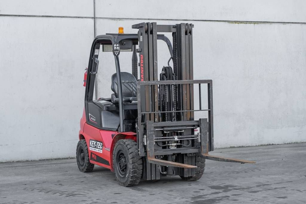 Frontstapler du type Manitou MI 25 D, Gebrauchtmaschine en Moerbeke (Photo 3)