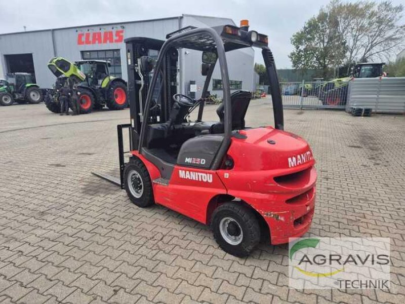 Frontstapler des Typs Manitou MI 25 D, Gebrauchtmaschine in Alpen (Bild 4)