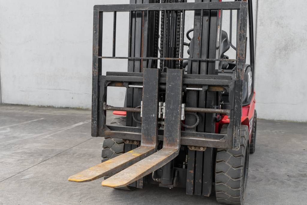 Frontstapler des Typs Manitou MI 30 D, Gebrauchtmaschine in Moerbeke (Bild 9)